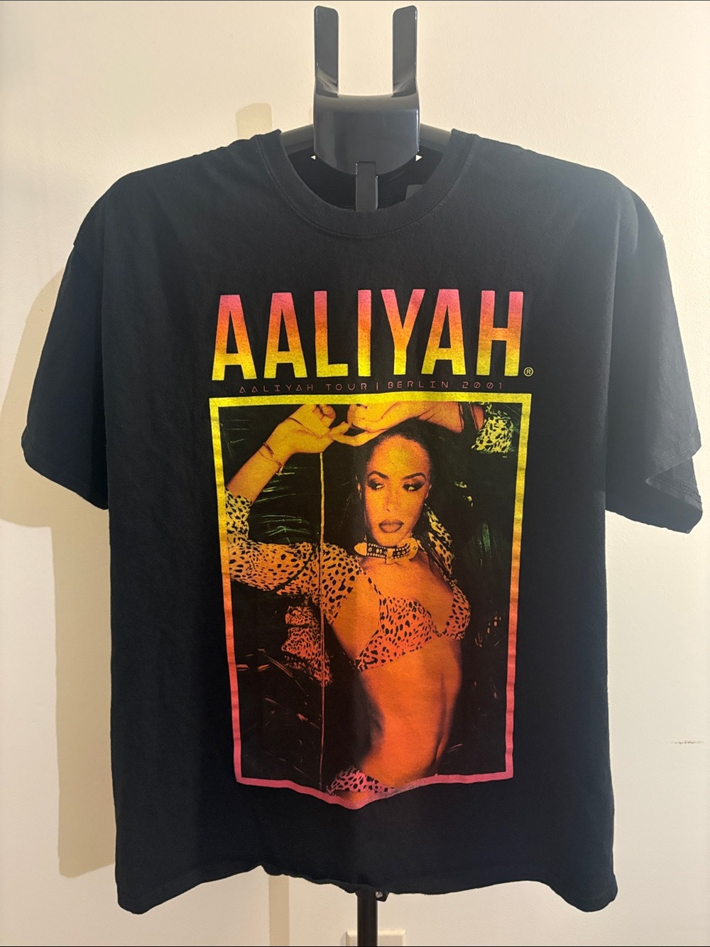 Black Short-Sleeve Gradient Graphic Tee